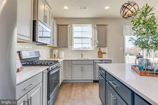 12 Ravello Ct, Berlin, NJ 08009 - Photo 4