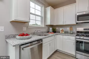 8 Ravello Ct, Berlin, NJ 08009 - Photo 10