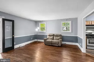 210 Garfield Ave, Chesilhurst, NJ 08089 - Photo 10