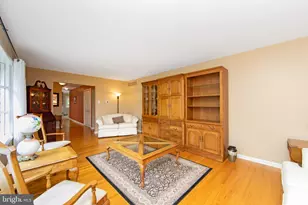 43 Edgewood Dr, Cherry Hill, NJ 08003 - Photo 6