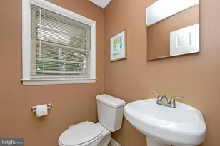 43 Edgewood Dr, Cherry Hill, NJ 08003 - Photo 18