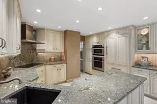 403 Downs Dr, Cherry Hill, NJ 08003 - Photo 20