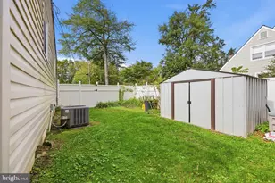 131 Holly Ave, Berlin, NJ 08009 - Photo 30