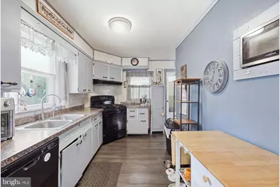 131 Holly Avenue, Berlin, NJ 08009 - Photo 6
