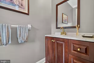81 Glacier Dr, Berlin, NJ 08009 - Photo 12