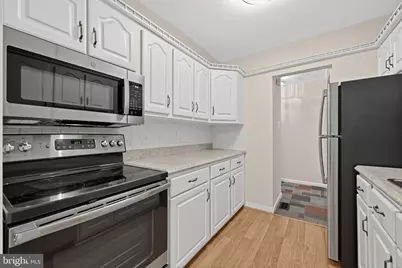 300 Uxbridge Drive, Cherry Hill, NJ 08034 - Photo 18