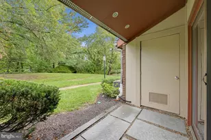 300 Uxbridge Dr, Cherry Hill, NJ 08034 - Photo 6