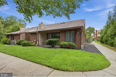 300 Uxbridge Drive, Cherry Hill, NJ 08034 - Photo 4