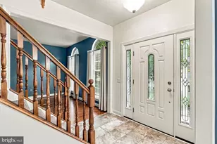 23 Farmhouse Ln, Voorhees, NJ 08043 - Photo 6