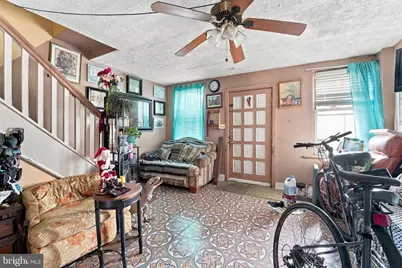 323 Byron Street, Camden, NJ 08102 - Photo 6