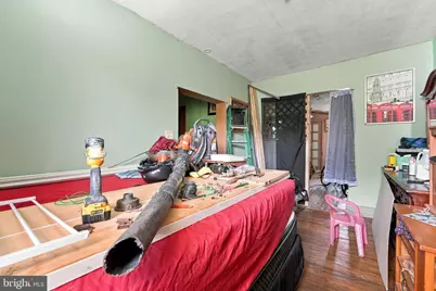 323 Byron Street, Camden, NJ 08102 - Photo 8
