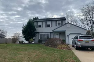 25 Presidential Dr, Berlin, NJ 08009 - Photo 1
