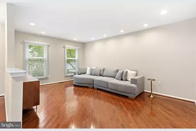 913 Society Hill Boulevard, Cherry Hill, NJ 08003 - Photo 4