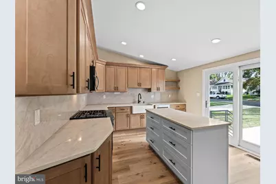 139 Albany Avenue, Barrington, NJ 08007 - Photo 12
