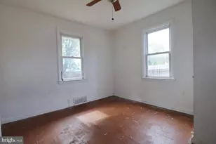 310 E Church St, Gloucester Township, NJ 08012 - Photo 10