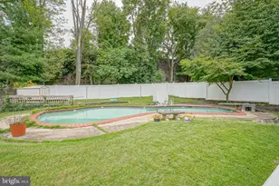 557 Covered Bridge Rd, Cherry Hill, NJ 08034 - Photo 36