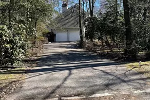 1 Keswick Dr, Voorhees, NJ 08043 - Photo 2