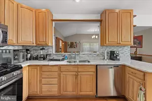 106 N Pelham Rd, Voorhees, NJ 08043 - Photo 10