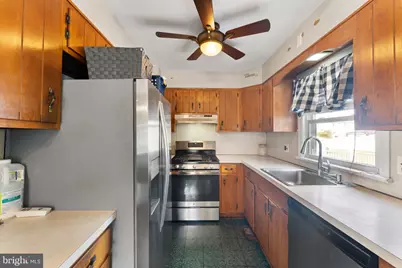 354 Greenwood Avenue, Gloucester City, NJ 08030 - Photo 14