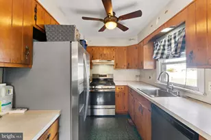 354 Greenwood Ave, Gloucester City, NJ 08030 - Photo 14