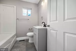 908 Cherry St, Gloucester City, NJ 08030 - Photo 14