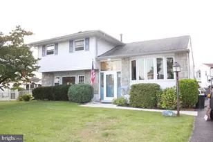 38 Ellen Dr, Bellmawr, NJ 08031 - Photo 1