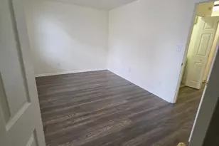 102 Royal Ct Ln N, Camden, NJ 08103 - Photo 40