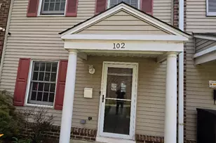 102 Royal Ct Ln N, Camden, NJ 08103 - Photo 1