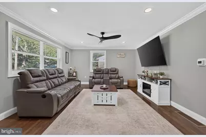 212 Summit Avenue, Gloucester Township, NJ 08012 - Photo 4