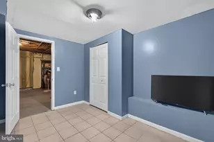 210 S 36th St, Camden, NJ 08105 - Photo 16