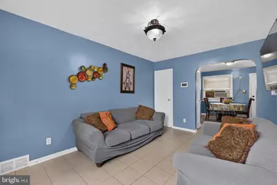 210 S 36th Street, Camden, NJ 08105 - Photo 6