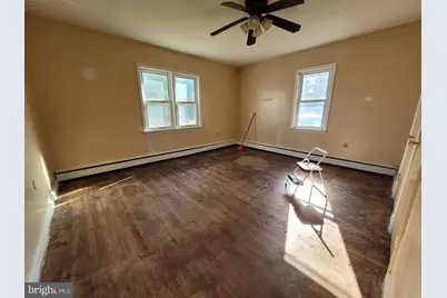 17 W Maple Avenue, Bellmawr, NJ 08031 - Photo 18