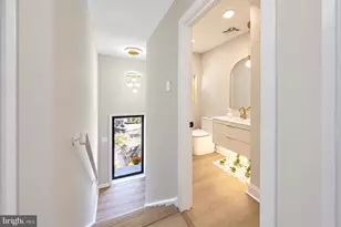 118 W Collins Ct, Gloucester Township, NJ 08012 - Photo 6