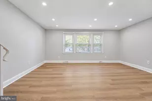 118 W Collins Ct, Gloucester Township, NJ 08012 - Photo 12