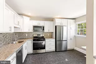 405 E Evesham Ave, Magnolia, NJ 08049 - Photo 10