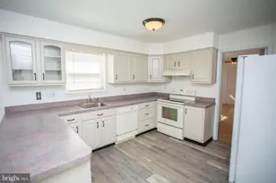 9 N Green Acre Dr, Cherry Hill, NJ 08003 - Photo 16