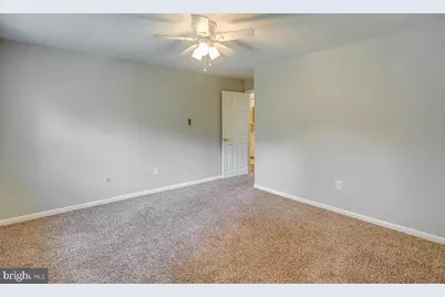 204 Warwick Road #C, Stratford, NJ 08084 - Photo 4