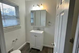 211 S Woodstock Dr Dr, Cherry Hill, NJ 08034 - Photo 14
