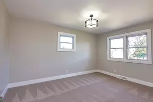 2 Green Ridge Rd, Voorhees, NJ 08043 - Photo 18