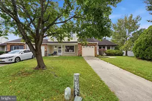 8 Heywood Ln, Sicklerville, NJ 08081 - Photo 30