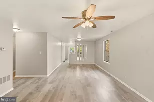 8 Heywood Ln, Sicklerville, NJ 08081 - Photo 6