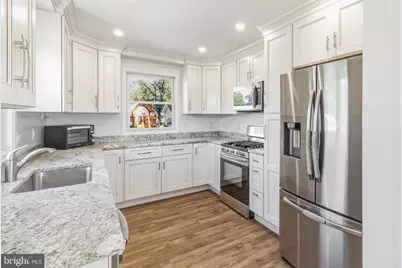 301 Grand Avenue, Gloucester Township, NJ 08012 - Photo 6