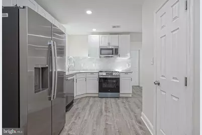 613 Market Street, Gloucester City, NJ 08030 - Photo 8