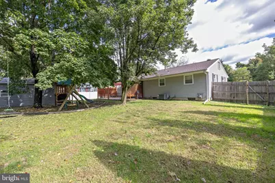 207 W Elm Avenue, Berlin, NJ 08009 - Photo 8