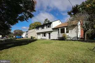 90 Knollwood Dr, Cherry Hill, NJ 08002 - Photo 2
