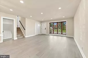 8 Great Oak Rd, Voorhees, NJ 08043 - Photo 2