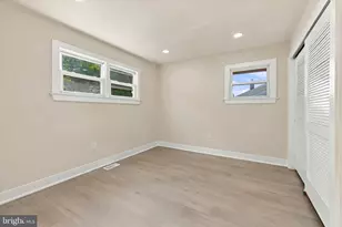 8 Great Oak Rd, Voorhees, NJ 08043 - Photo 16