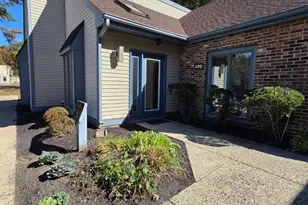 146 Lakeview Dr S, Gibbsboro, NJ 08026 - Photo 1