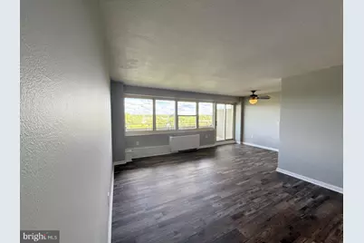 901 Barclay Towers, Cherry Hill, NJ 08034 - Photo 8