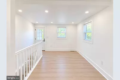 49 E Buckingham Avenue, Mount Ephraim, NJ 08059 - Photo 4